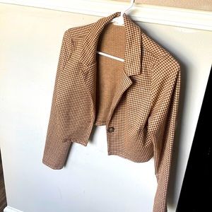 Crop jacket, trendy.m jacket worn once